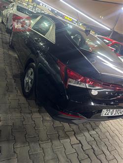 هیوندای ئەلەنترا